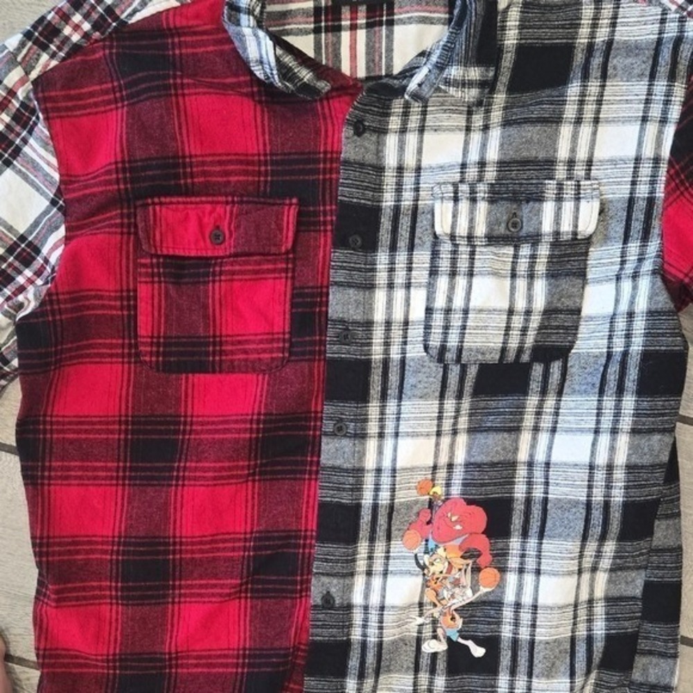 Forever 21 Space Jam A New‎ Legacy Men XL Flannel Shirt Colorblock Plaid Patch - Picture 3 of 8